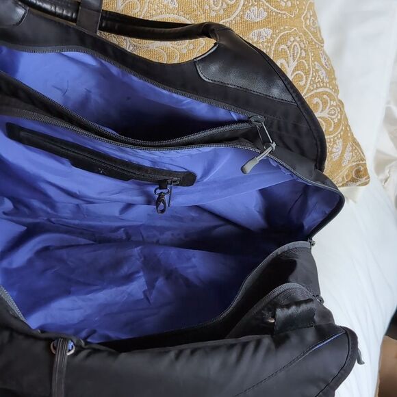 ATHLETA Spring Tote/ Weekender/Carryall - Picture 3 of 10